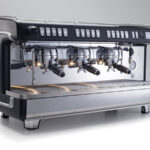 La Cimbali M26 TE RE DT3 Otomatik Espresso Kahve Makinesi, 3 Gruplu